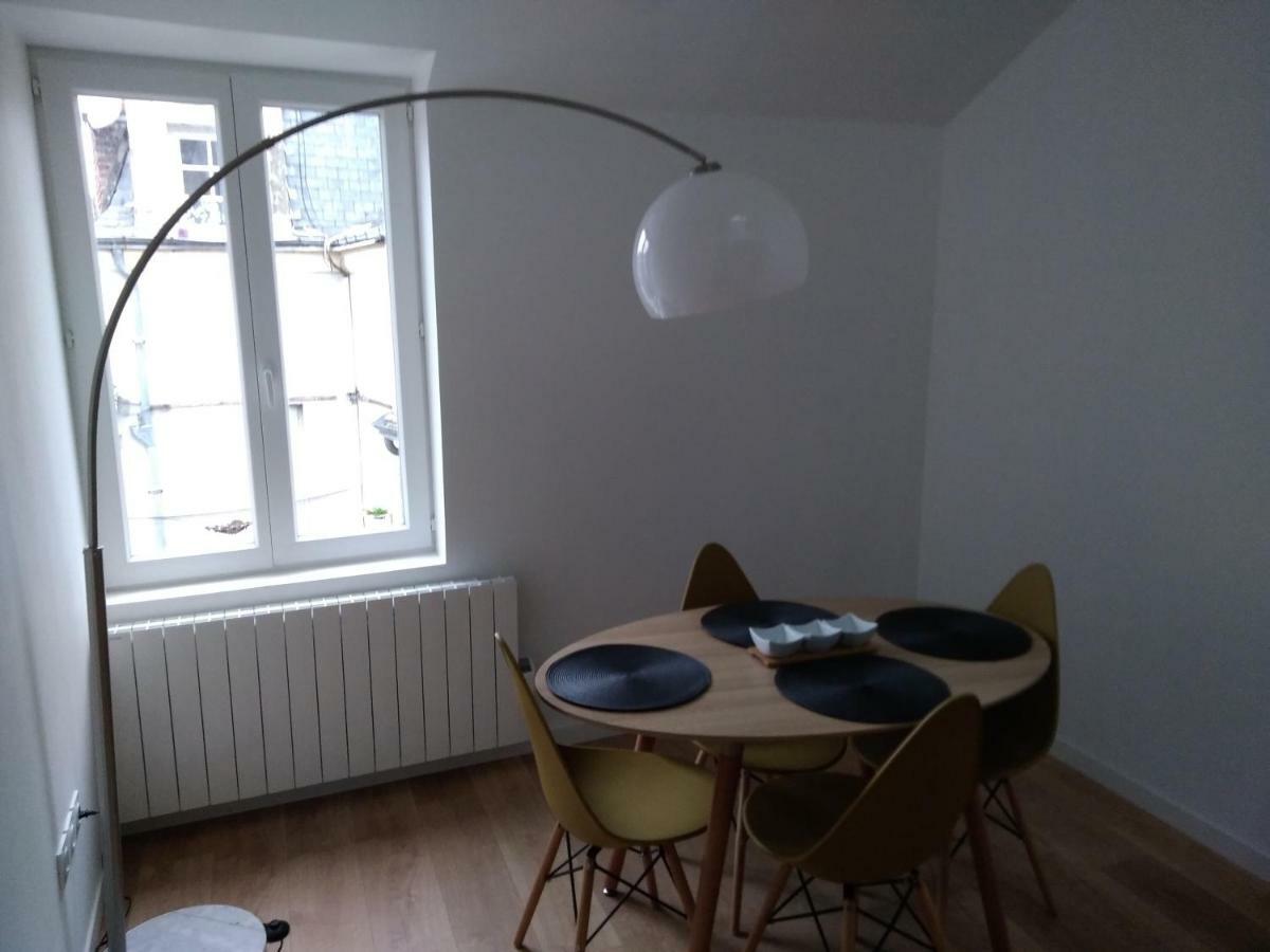 Loft Bien Equipe Hyper Centre D'Amboise Apartment Exterior photo